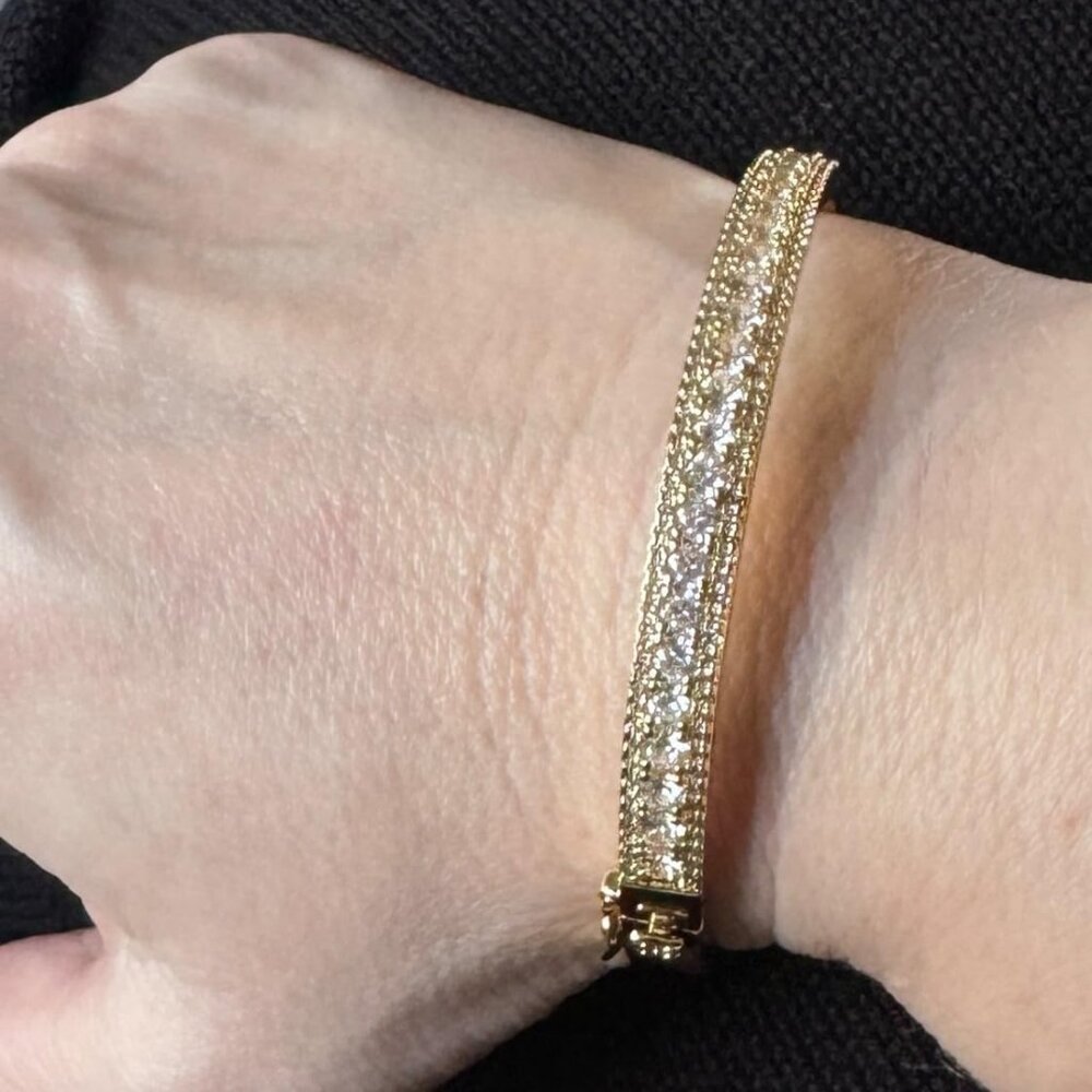 Neiman Marcus 14k Gold Plated Chunky Bangle Bracelet - Picture 1 of 5